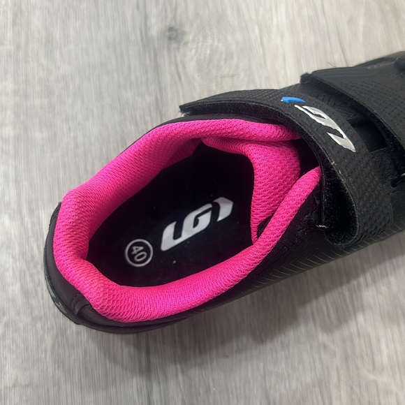 WOMEN'S MULTI AIR FLEX CYCLING
BLACK/PINK SIZE 40 - Picture 5 of 6